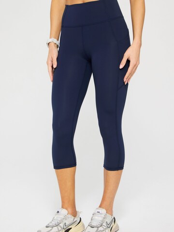 Fabletics Regular Hose 'OASIS HIGH-WAISTED CAPRI' in Blau: Vorderseite