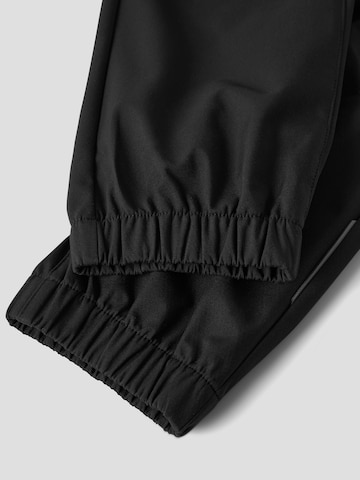 NAME IT - Tapered Pantalón 'NKNALFALIGHT08' en negro