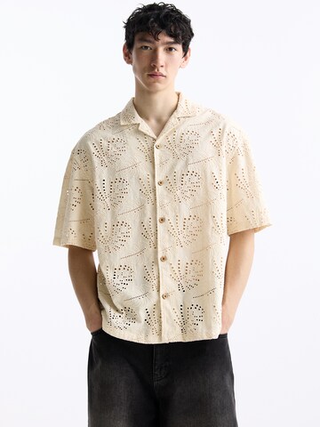 Pull&Bear Comfort Fit Hemd in Weiß: Vorderseite