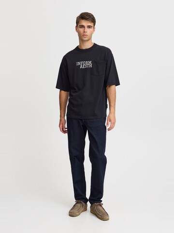 Maglietta 'TUE' di Casual Friday in nero