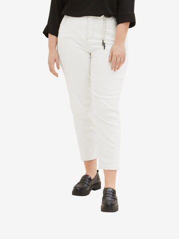 Tom Tailor Women + - Regular Calças de ganga 'Barrel' em branco: frente