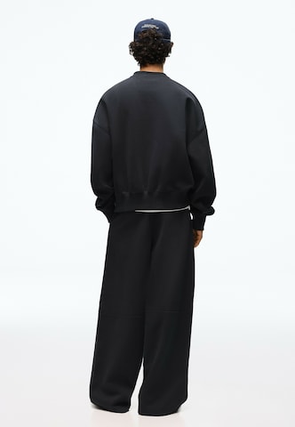Wide Leg Pantalon à pince Bershka en bleu