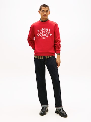 TOMMY HILFIGER Tréning póló 'ARCH' - piros