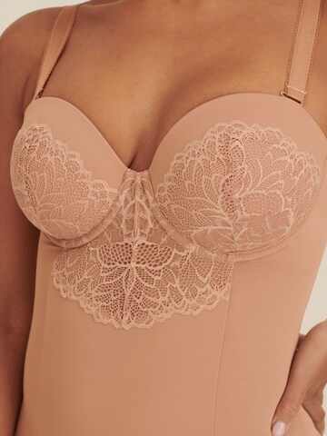Next Shapingbody i brun