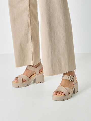 Sandales Tamaris en beige : devant