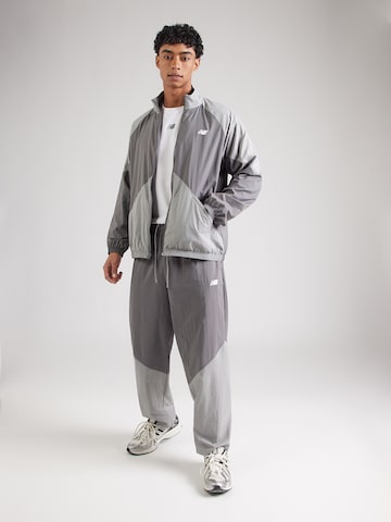 Geacă de primăvară-toamnă de la new balance pe gri