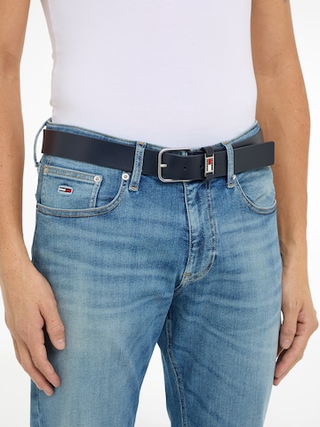 Tommy Jeans - Cintos 'Scanton 3.5' em azul: frente