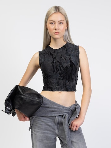 BROKE + SCHÖN Top in Black