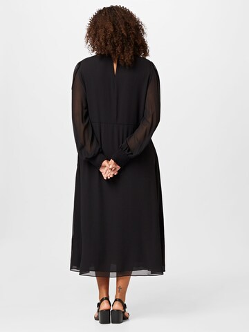 Robe 'Sasha' Forever New Curve en noir