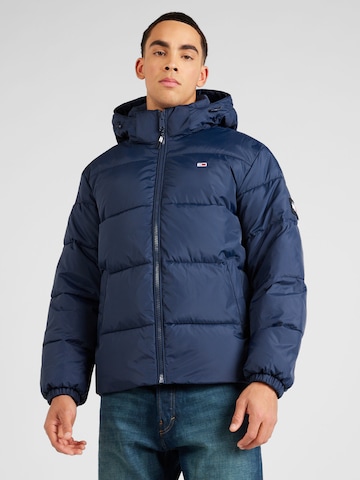 Tommy Jeans Winterjas 'ESSENTIAL' in Blauw: voorkant