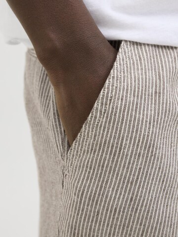 JACK & JONES Regular Trousers in Brown