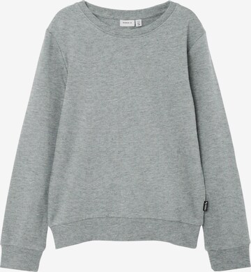 NAME IT - Sudadera en gris: frente