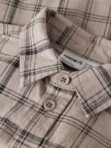 NAME IT - Ajuste regular Camisa en gris