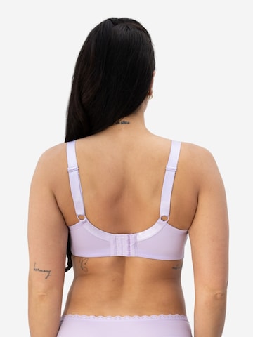 T-shirt Reggiseno 'Conscious' di SugarShape in lilla