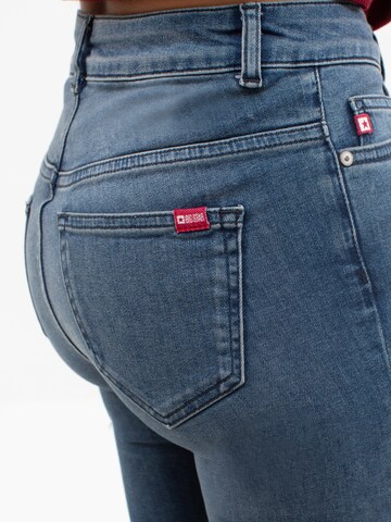 Bootcut Jeans 'Adela' di BIG STAR in blu