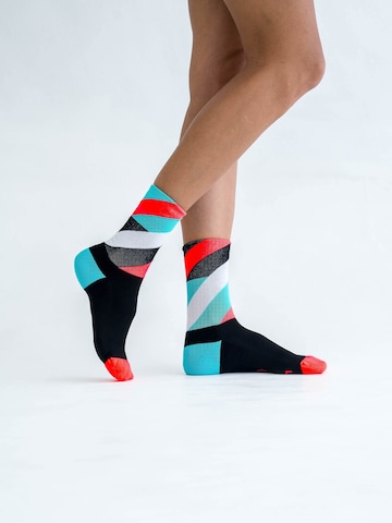 INCYLENCE Sportsocken 'LOOPS' in Schwarz