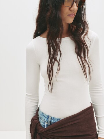 Pull&Bear Paitabody värissä valkoinen: etupuoli