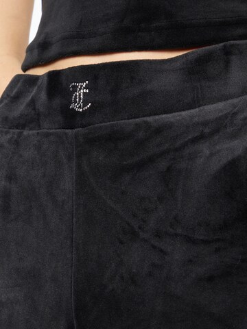 Juicy Couture Разкроени Панталон 'FREYA' в черно