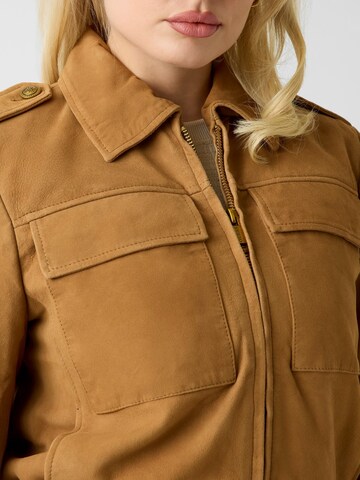 GUESS Jacke in Braun