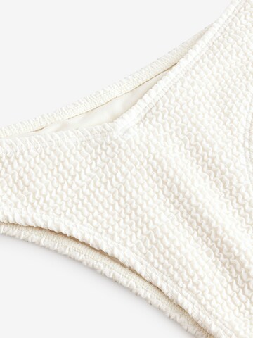 self. Bikinihose in Beige