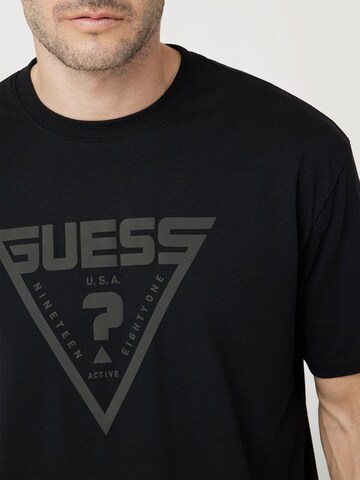 GUESS T-Shirt in Schwarz