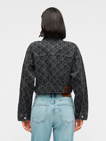 Calvin Klein Jeans Prechodná bunda - Čierna