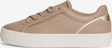 TOMMY HILFIGER Sneakers laag in Beige: voorkant