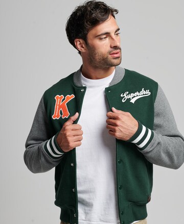 Superdry Tussenjas in Groen: voorkant