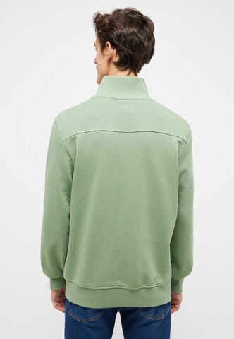 MUSTANG Zip-Up Hoodie in Green