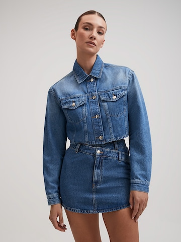 RÆRE by Lorena Rae Between-Season Jacket 'Sophie' in Blue: front