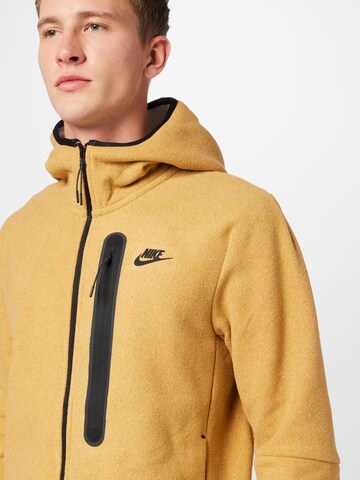 Nike Sportswear Fleece jacket in Brown