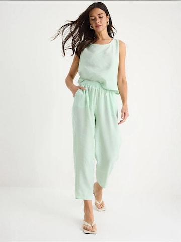 Completo pantalone di Bianco Lucci in verde
