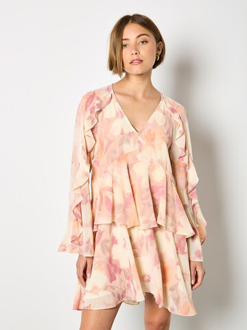 Apricot Dress in Pink: front