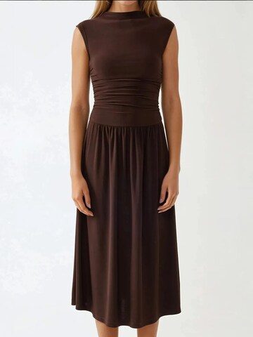 Hiccup Dress 'Midi' in Brown