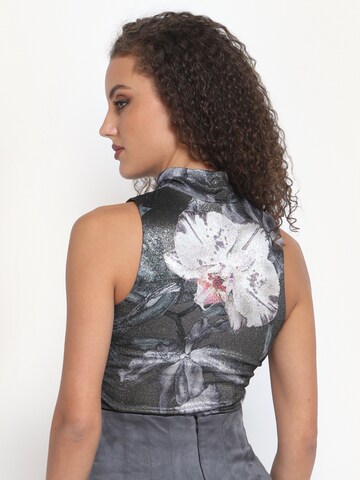 JIORO Top 'HIGH-NECK LUREX SLEEVELESS TOP - ORCHID ICE' in Grijs