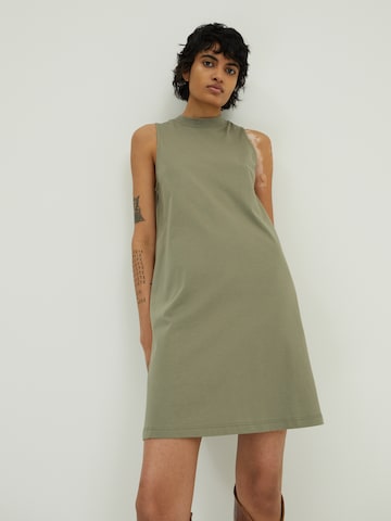 Robe 'Aleana' EDITED en vert : devant