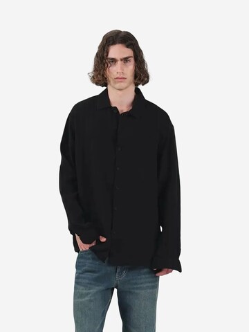 Giesto Regular fit Button Up Shirt in Black