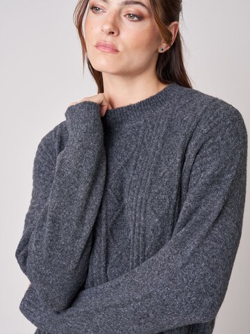 Deeluxe Dress in Grey