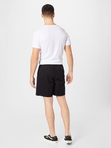 VANS Loosefit Shorts 'Range' in Schwarz