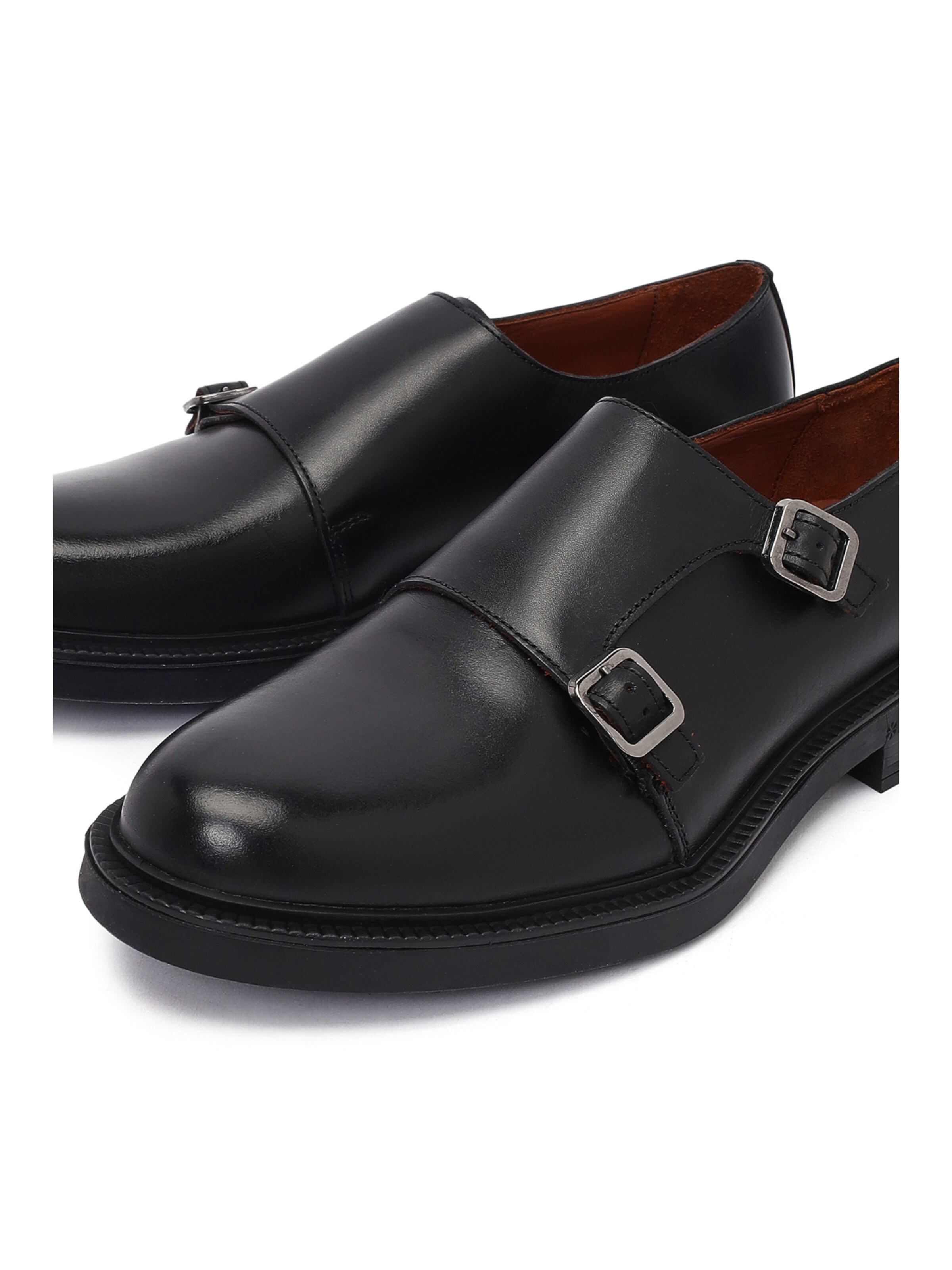 Chaussure à lacets Derimod en noir