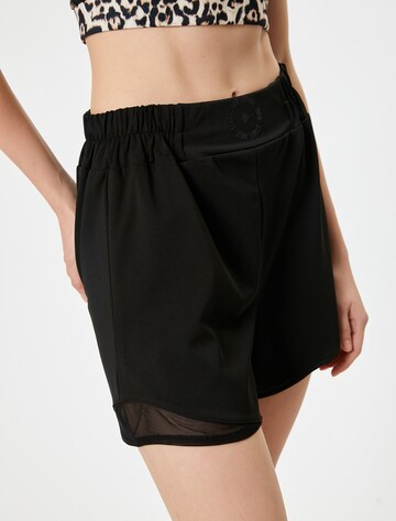 Koton Regular Broek in Zwart