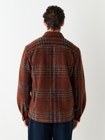 brūns Next Starpsezonu jaka