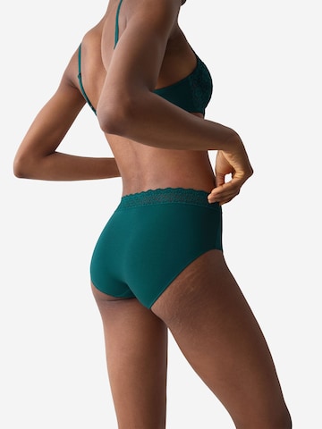 TRIUMPH Slip in Green