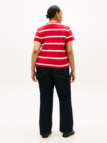 Tricou de la Tommy Hilfiger Curve pe roșu