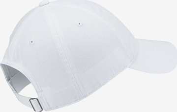 Casquette 'Heritage 86' Nike Sportswear en blanc