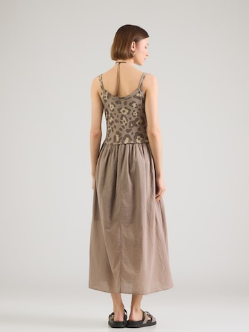 Abito 'Sa44lly' di Hailys in grigio