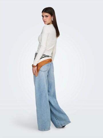 Cardigan 'ONLBETTY' ONLY en blanc