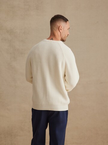 DAN FOX APPAREL Sweater 'Markus' in White