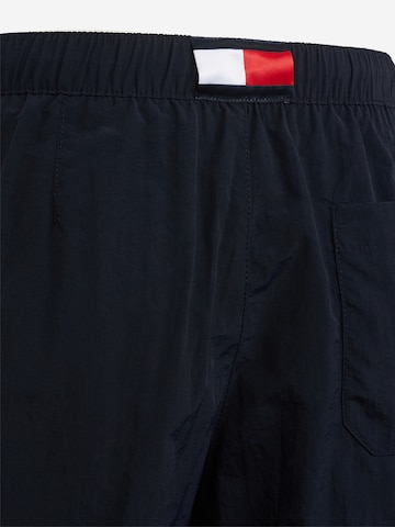 TOMMY HILFIGER Badeshorts i blå