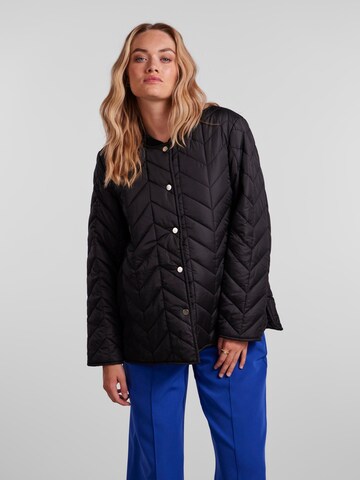 PIECES Between-season jacket 'FAWN' in Black: front